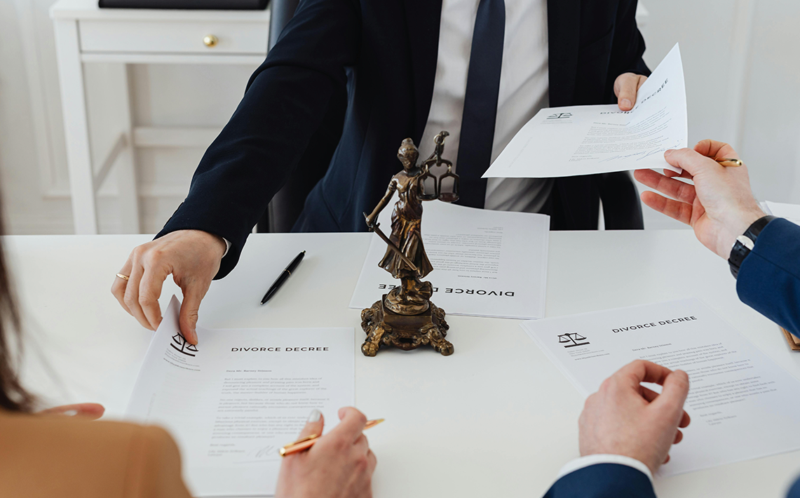 Mediacion vs. juicio cual es la mejor opcion para resolver conflictos legales